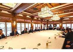 2023年12月20日，leyu乐鱼在线官网-乐鱼leyu（中国）
党委书记、董事长刘敬桢参加韩国总理韩德洙会见中方代表团活动并作为代表发言